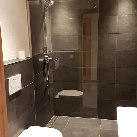 Luneta Apartman Ladis